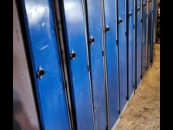 10 Lockers (good condition) - Main image