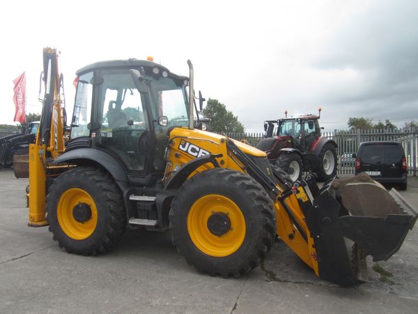 JCB 4CX ...2018..1400HRS LIKE NEW. - Main image