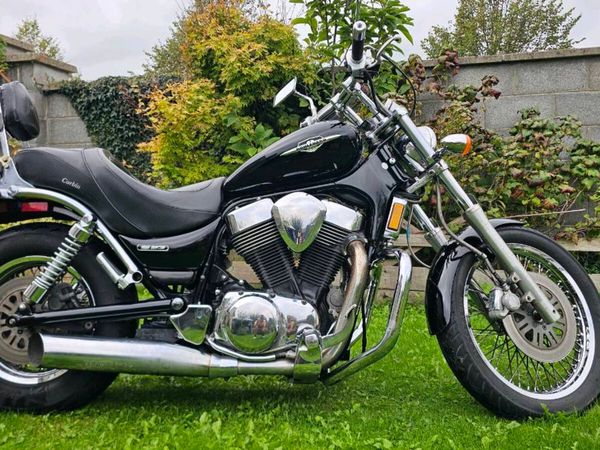 Suzuki Boulevard  s83 - Main image