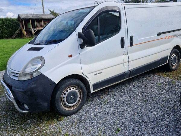 05 NISSAN PRIMASTAR  cheap van - Main image