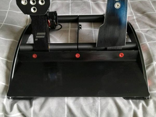 Fanatec V3 Pedals - Main image