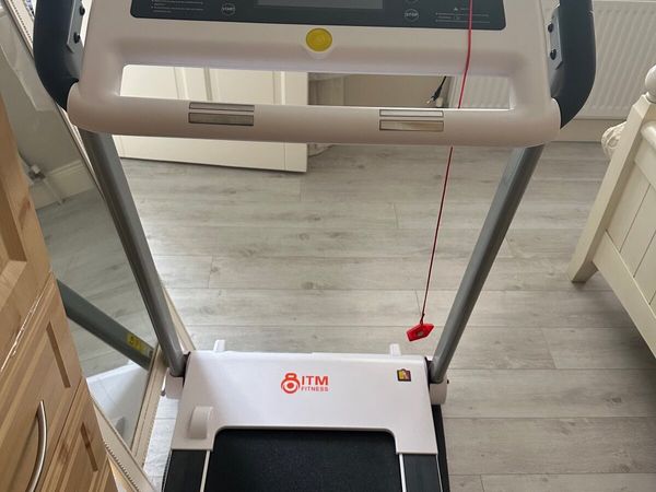 Furniture and treadmill - Main image