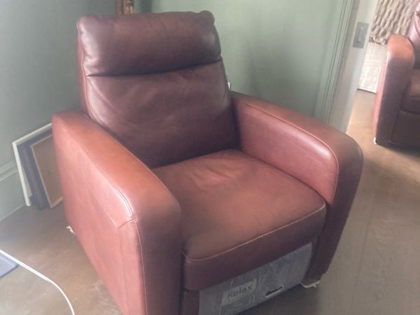 Italian leather /hyde reclining chairs - Main image
