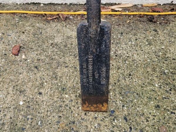 Post Hole Digger Bar and sharp edge post hole digg - Main image