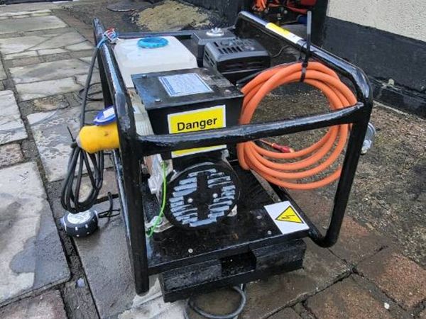 Generator - Main image