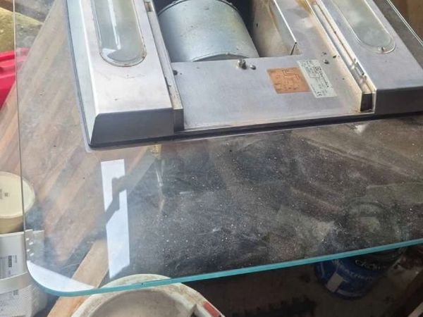Hob plus extrator van bargain €50 - Main image
