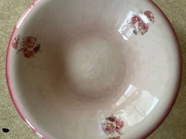 Vintage Shabby Chic Floral Ceramic Bowl / Basin - Main image