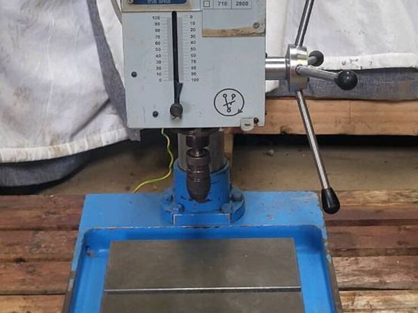 Gear head pillar drill - Main image
