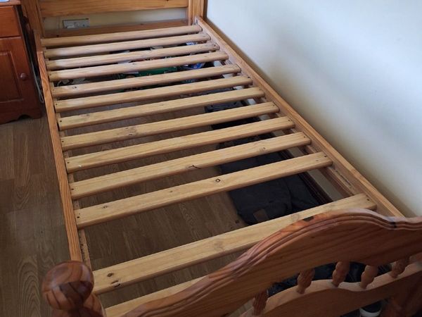 2 single beds - Main image