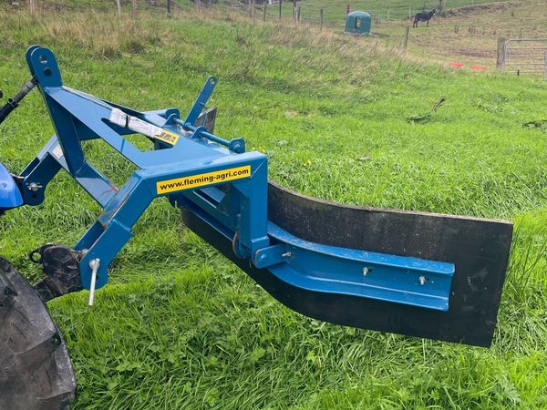 2-way yard scraper - Main image