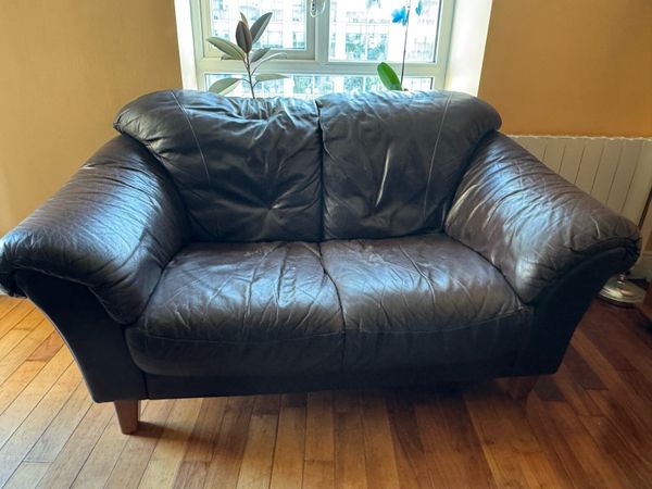 Leather sofas for free - Main image