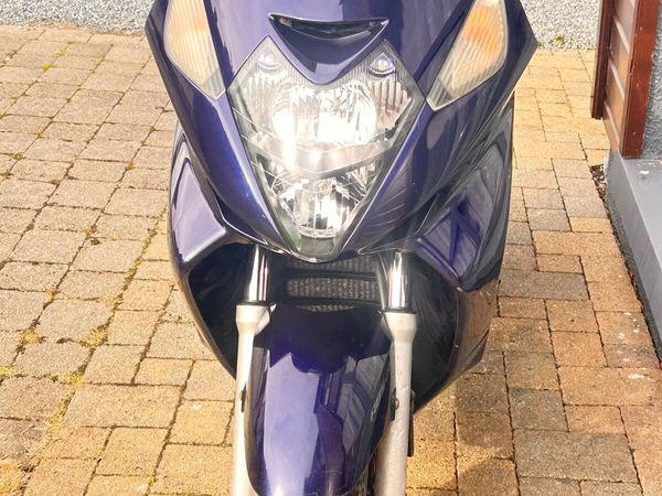 Honda silver wing 600 cc - Main image