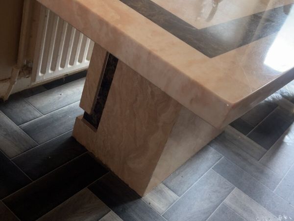 Table - Main image
