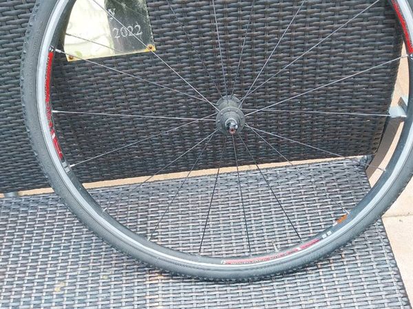 Bontrager 700c race wheel and tyre front - Main image