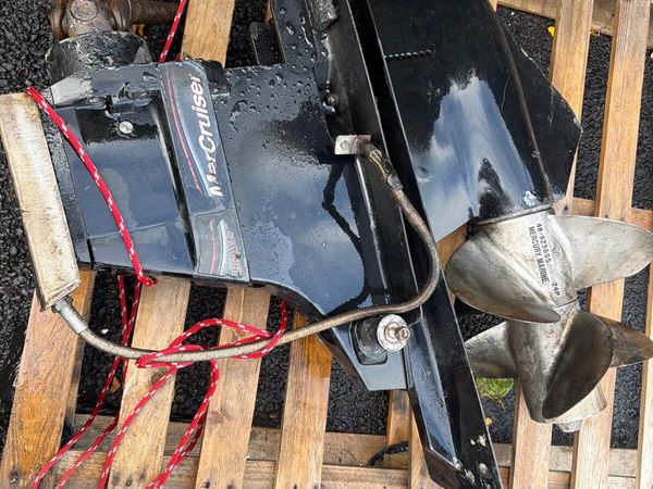 6lpa Yanmar & Mercruiser bravo III x drive - Main image