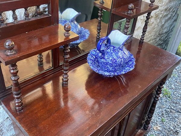 Antique Hall unit - Main image