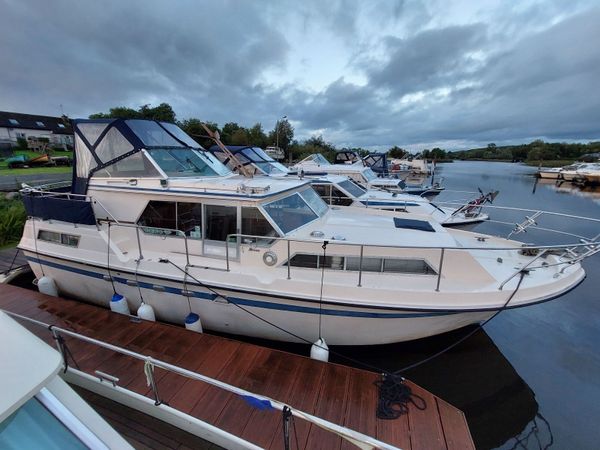 Boat - Main image