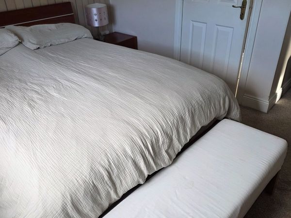 Bedroom furniture - Main image