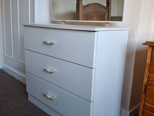 chest of drawers - Main image
