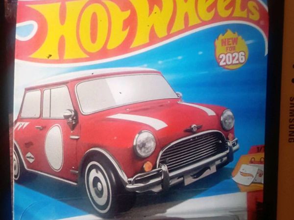 HOT WHEELS DIE-CAST MODLE CAR' 1-64 SCALE - Main image