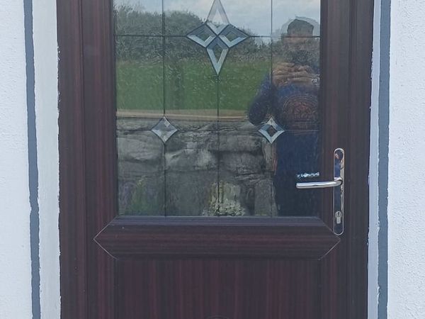 PVC external doors x 2 rosewood 880mm wide - Main image