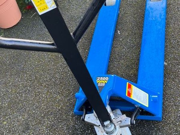 Pallet truck - Main image