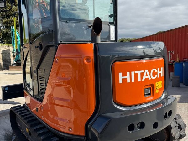 HITACHI ZX65USB-6 CLR 2024 - Main image