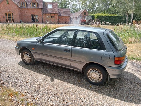 Toyota Starlet 1993 - Main image