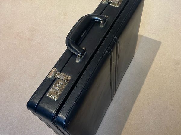 Briefcase - Main image