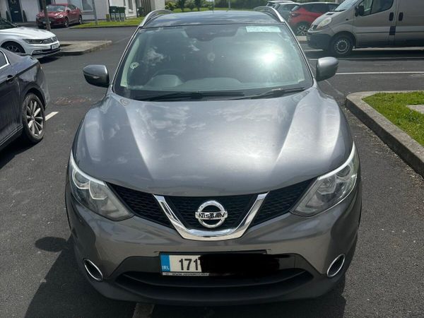 Car NISAAN QASHQAI - Main image