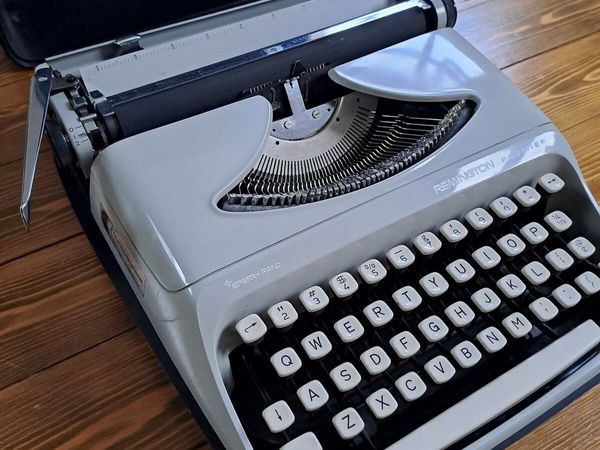 Typewriter - Main image