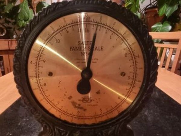 Vintage Salter Family Scale No4 - Main image