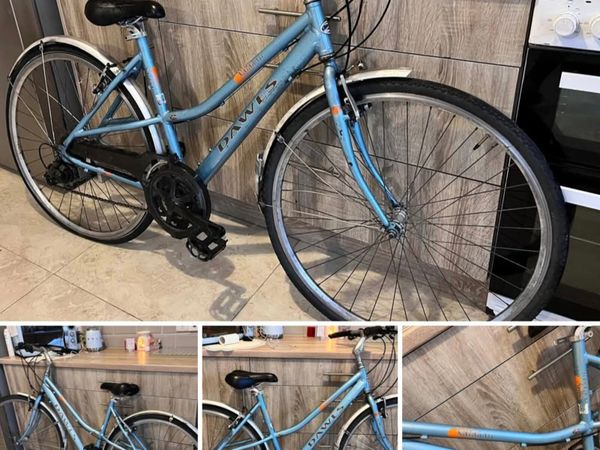 ADULTS DAWES HYBRID BIKE 
24 GEARS SHIMANO BRAKES - Main image