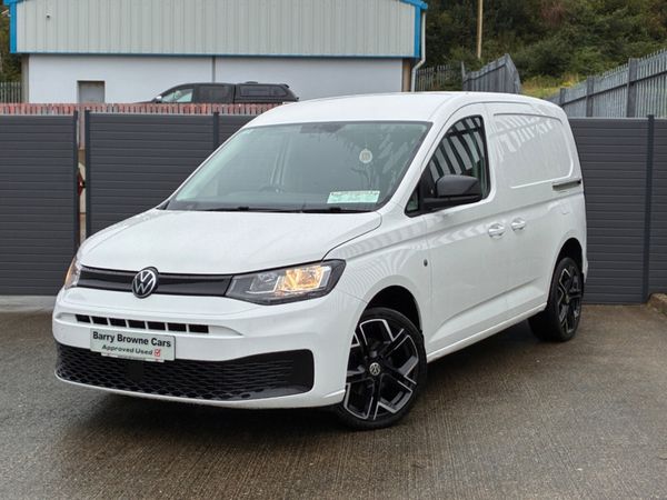 Volkswagen Caddy 102HP MANUAL 6SPEED FWD 5DR - Main image
