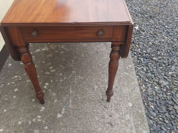 Antique Pembroke table - Main image