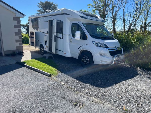 2023 Etrusco 7300sb - Main image