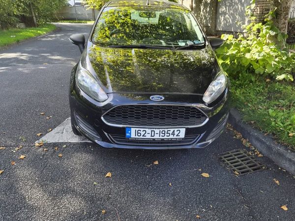 Ford fiesta van - Main image