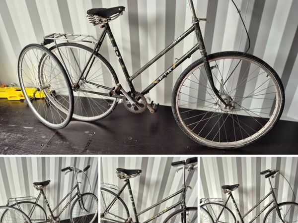 VINTAGE LADIES BICYCLE DUBLIN15 BLANCHARDSTOWN FEE - Main image