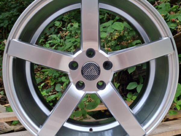 18” 5 spoke 5x112 - Main image