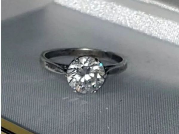 Vintage Hallmarked Silver Solitaire - Main image