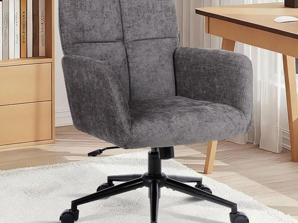 360degreesswivel Office Chair with Armrests - Main image