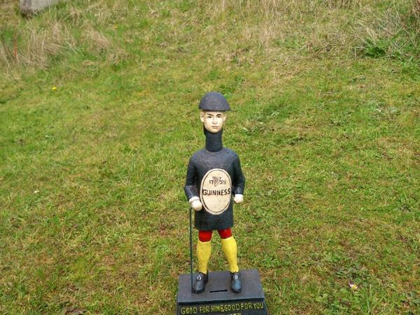 Guinness Memorabilia Figurine - Main image