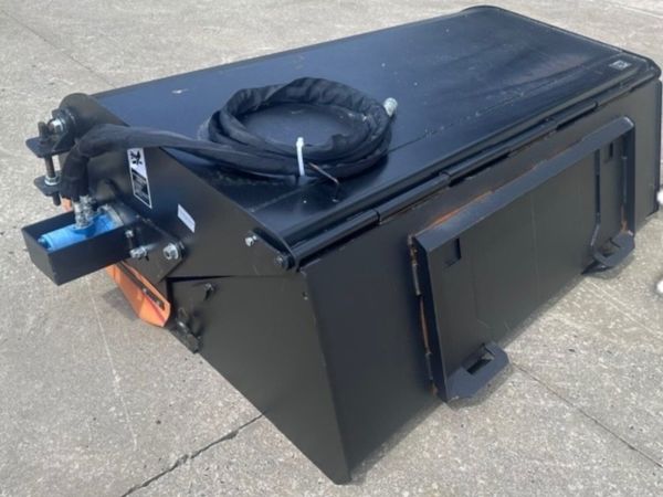 New 72 inch Sweep bucket - Main image