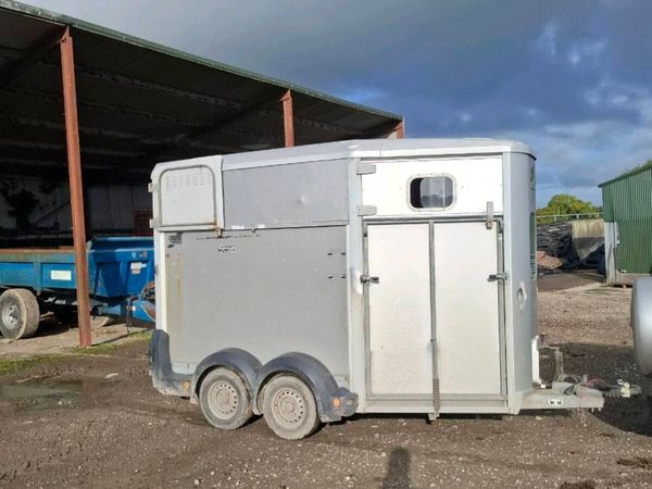 511 horse box - Main image