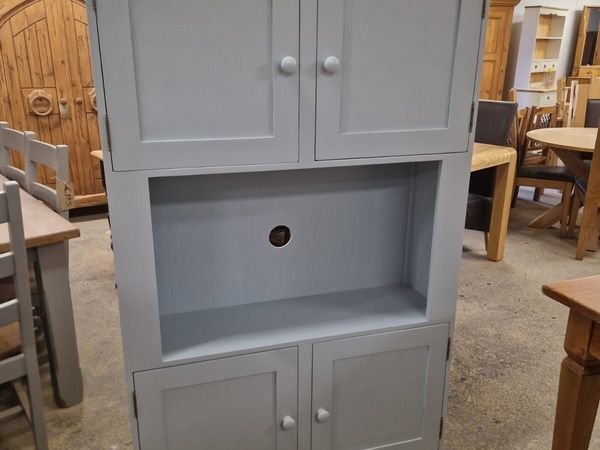 Handmade furniture, pine workshop - Main image