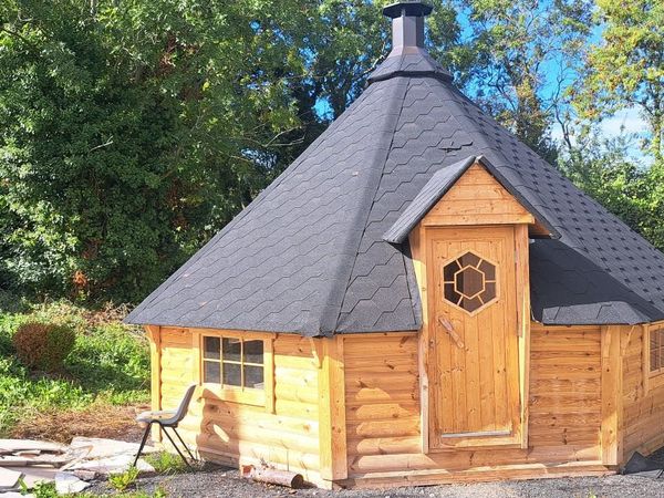 BBQ Hut - Main image