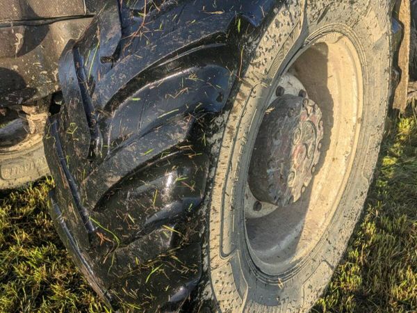 Tractor tyres - Main image