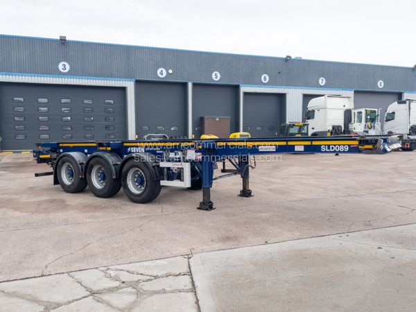 2021 DENNISON SLIDING SKELETAL TRAILER - Main image
