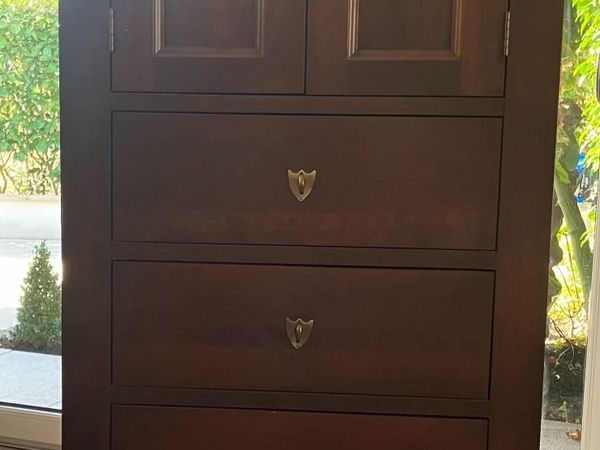 Dark Wood Gentleman's Chest - Main image