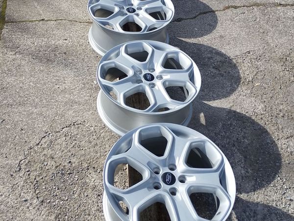 Original Ford Focus ST snowflake alloys 18 - Main image